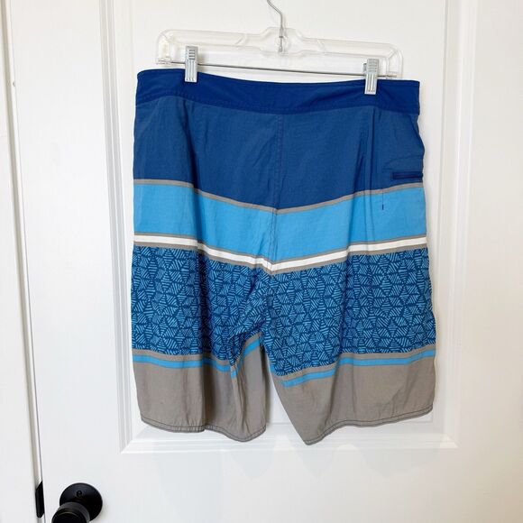 Mens Patagonia Wavefarer Board Shorts Stripe Size 34 9in Inseam Swimsuit - Picture 3 of 7